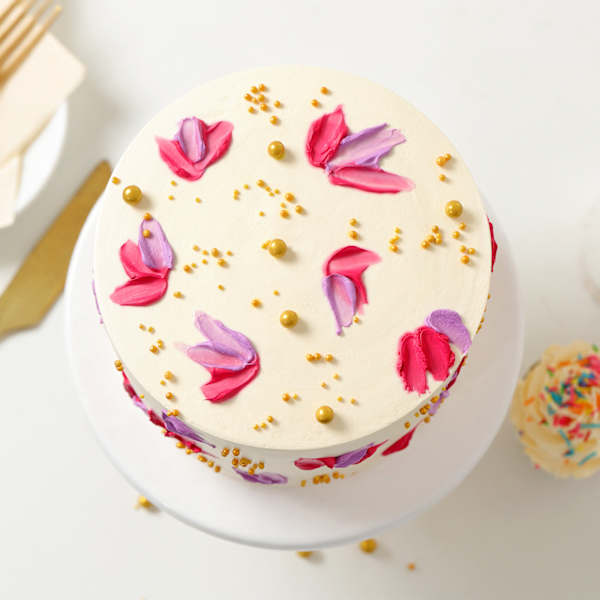 Floral Fantasy Delight Cake (Half kg)