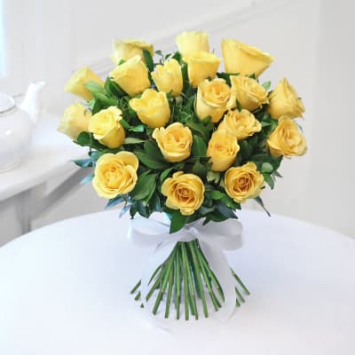Bunch of 20 Fresh Yellow Roses