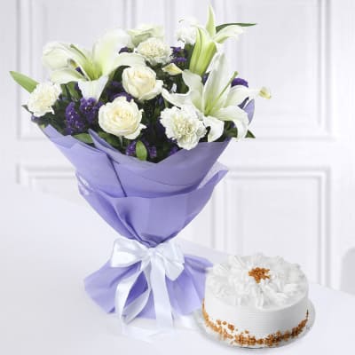Bunch of Mixed Flowers with Butterscotch Cake (Half Kg)