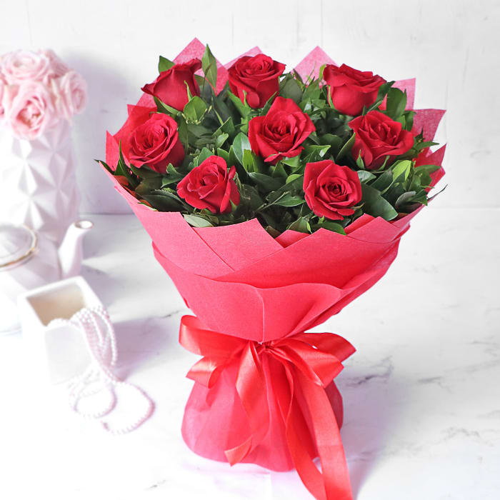 Bouquet of Red Roses with Black Forest Cake-Oz